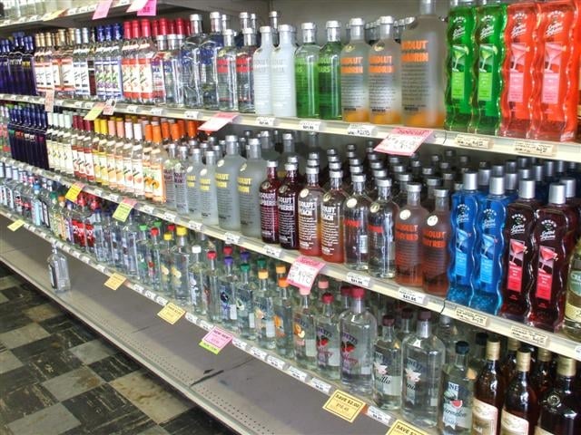 Alcohol amendment proposes raising the legal drinking age