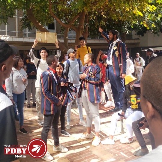SRC disrupt classes after registration fee increase